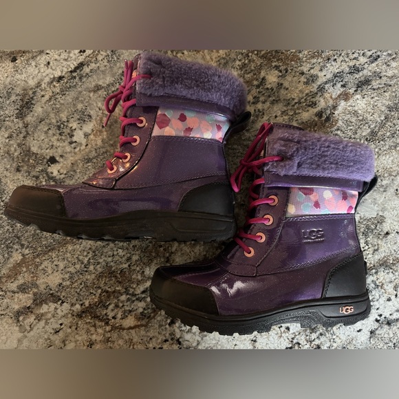 GIRLS SZ 4 Kids BUTTE II SNOW BOOTS PURPLE VELVET WATERPROOF LEATHER UGGS. EUC!! - Picture 4 of 8